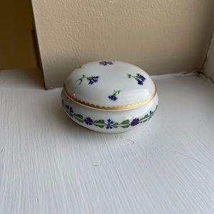 TIFFANY & CO. LIMOGES PORCELAIN BOX